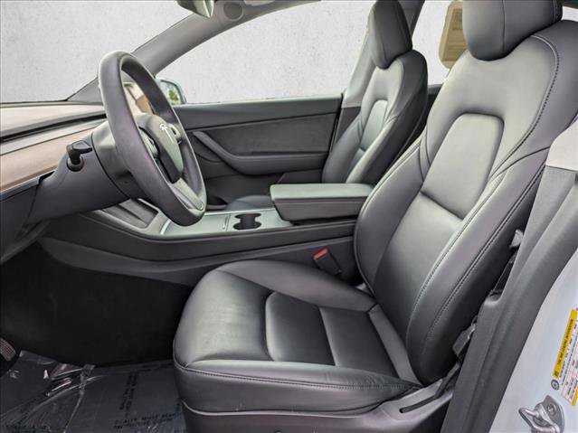 Used 2021 Tesla Model Y Long Range image 16