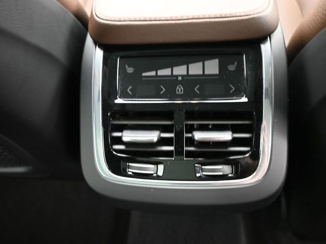 Used 2023 Volvo XC90 B6 Plus w/ Protection Package Premier image 29