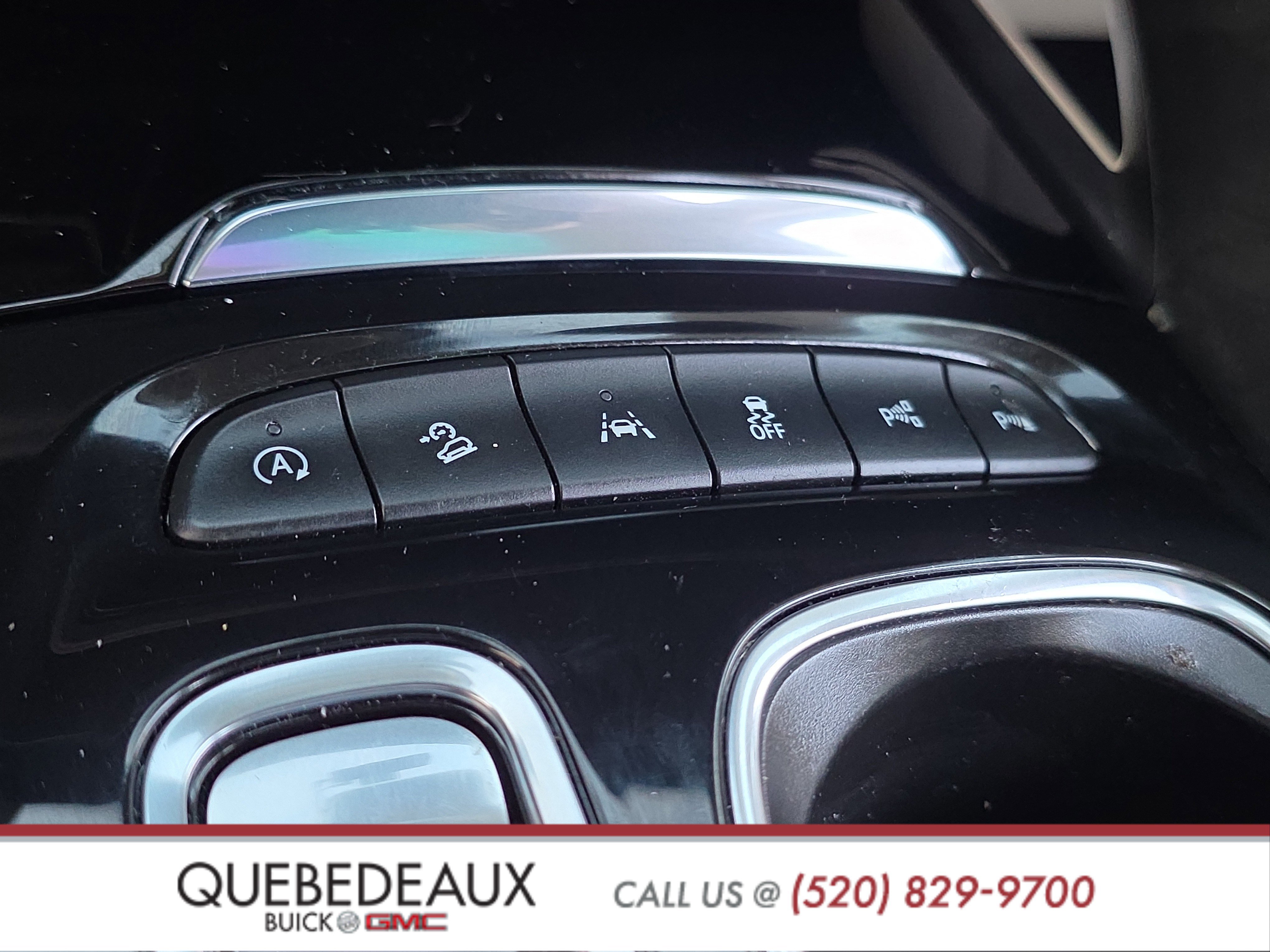 Used 2023 Buick Envision Avenir image 25