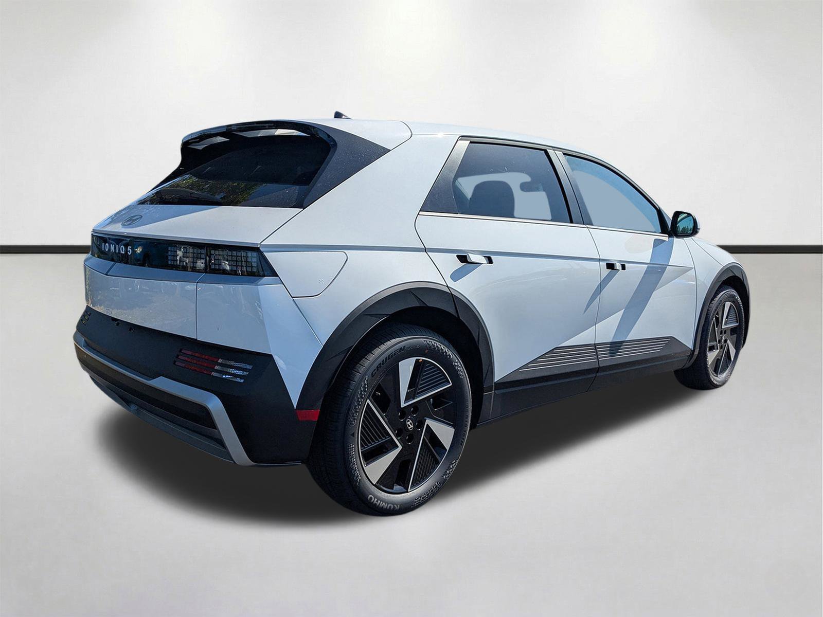 New 2025 Hyundai Ioniq 5 SE RWD image 5
