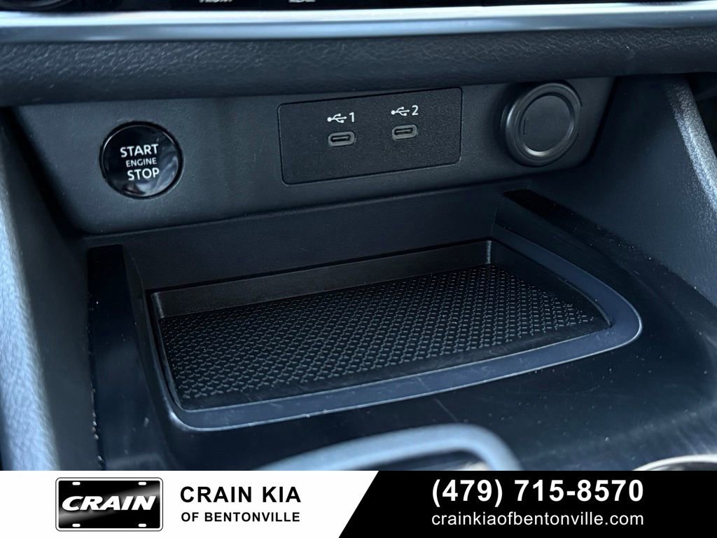 Used 2024 Nissan Rogue SV AWD/4WD image 18