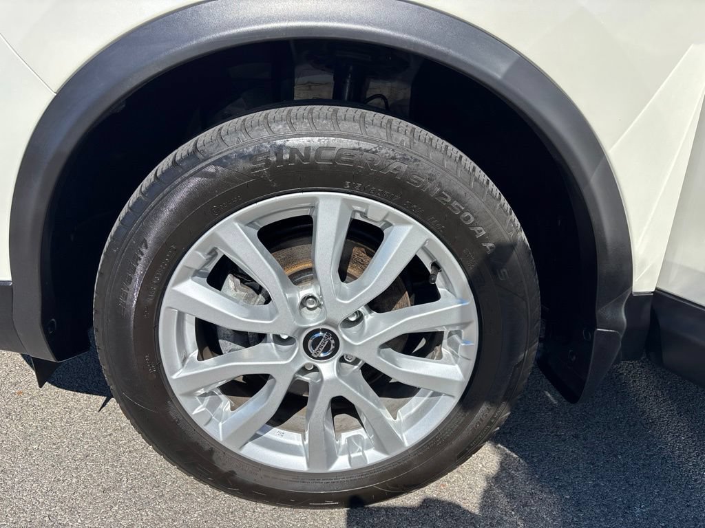 Used 2022 Nissan Rogue Sport SV w/ Technology Package AWD/4WD image 13