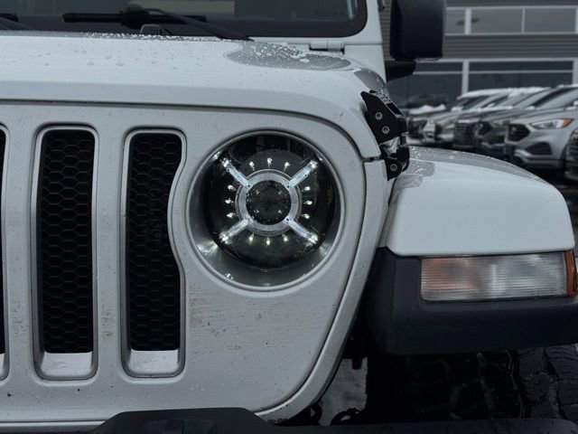 Used 2018 Jeep Wrangler Unlimited Sahara image 9