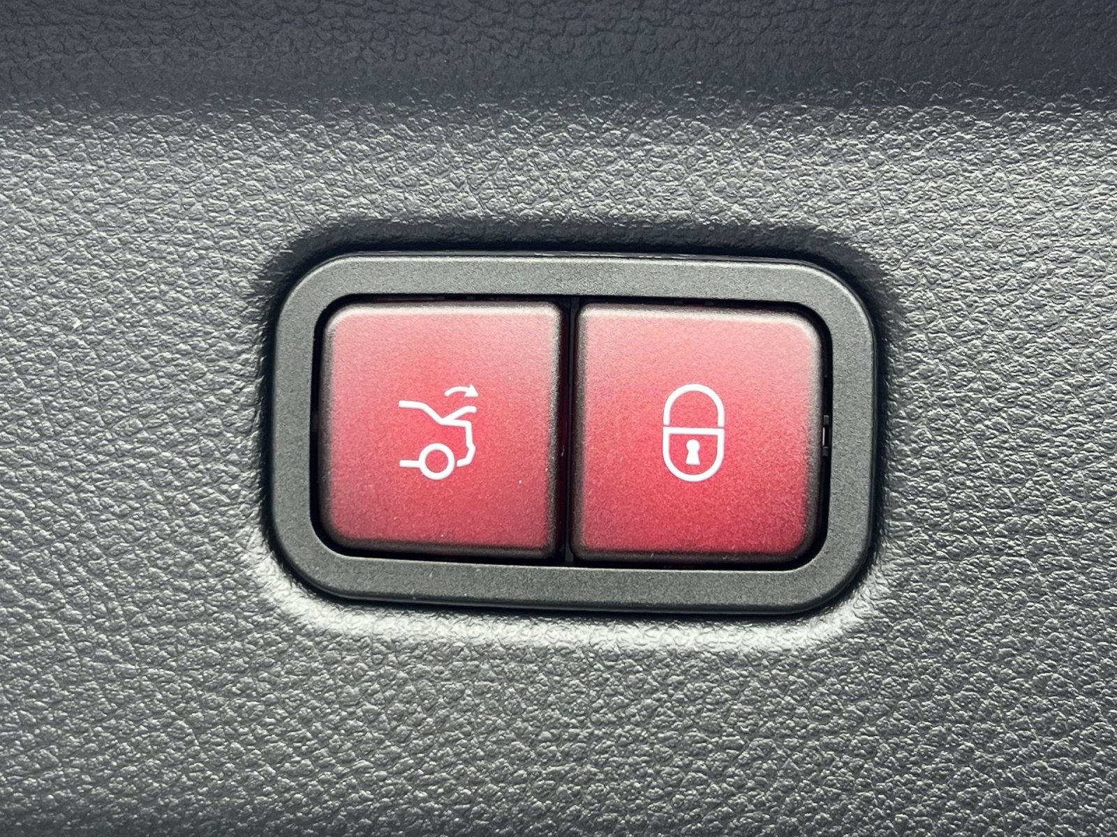 New 2026 Mercedes-Benz S 580 4MATIC Sedan image 25