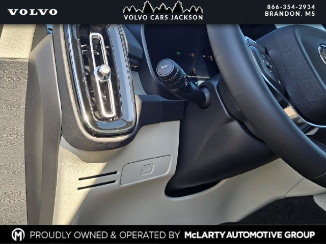 New 2026 Volvo XC40 B5 Ultra w/ Protection Package Premier AWD/4WD image 19
