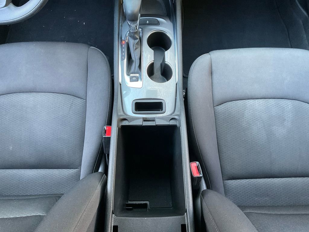 Used 2023 Chevrolet Malibu LT image 11