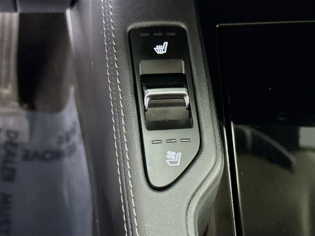 Used 2022 Kia Telluride EX w/ EX Premium Package image 12