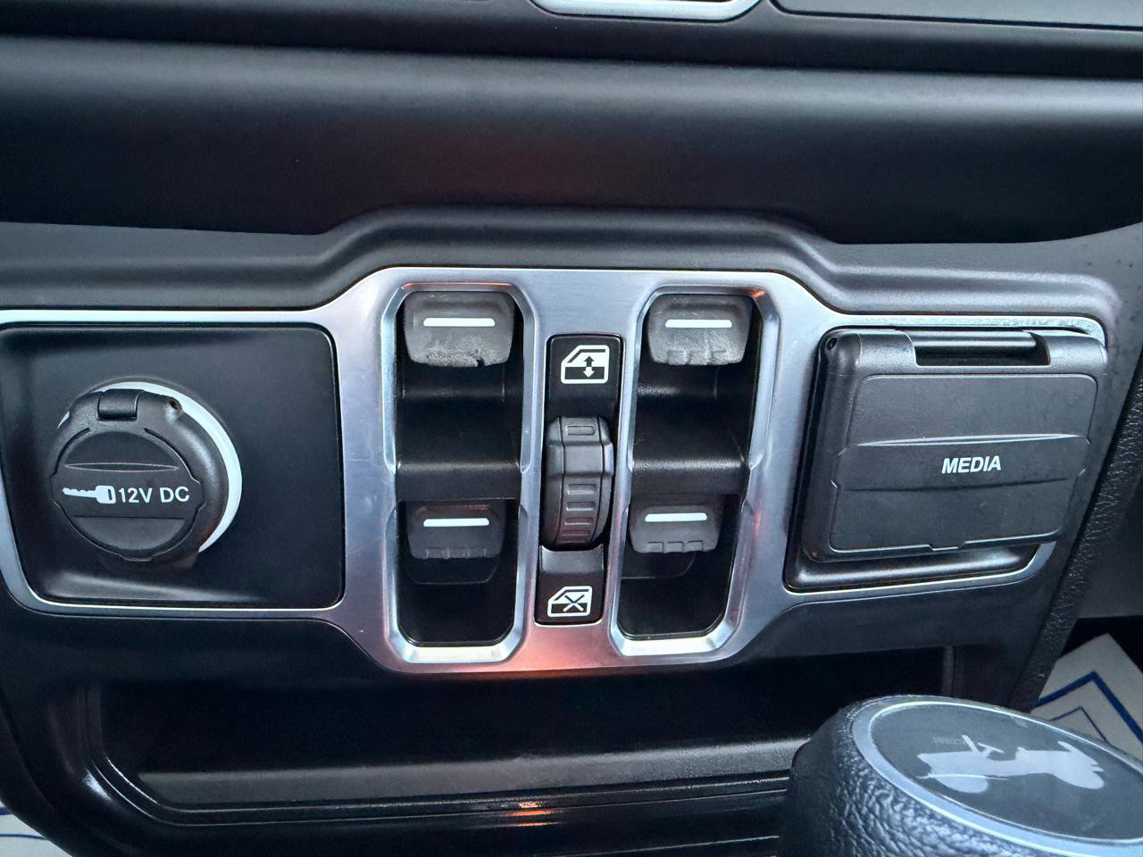 Used 2021 Jeep Wrangler Unlimited Sport image 17