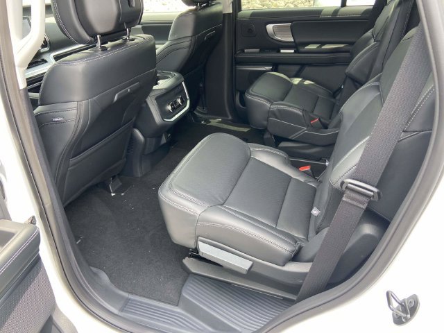 New 2026 Ford Expedition Platinum w/ Driver's Package AWD/4WD image 11
