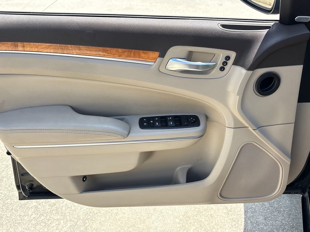 Used 2013 Chrysler 300 C w/ Light Group RWD image 15