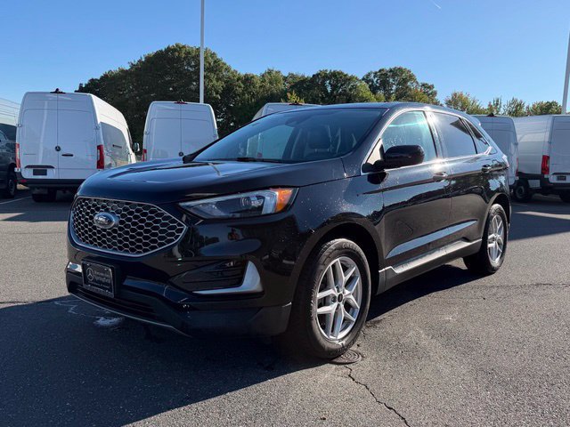 Used 2023 Ford Edge SEL AWD/4WD image 3