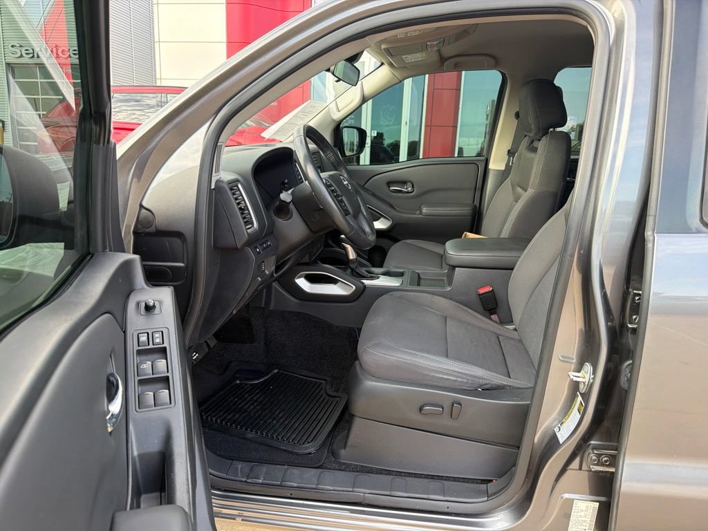 Used 2022 Nissan Frontier SV RWD image 15