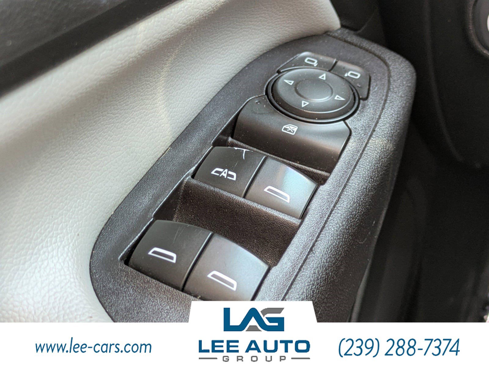 Used 2021 Chevrolet Equinox LS image 20