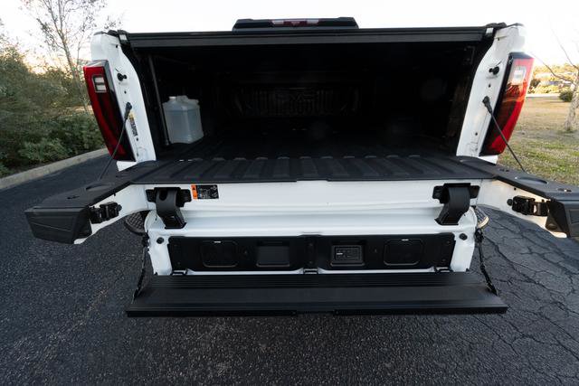 Used 2025 GMC Sierra 2500 Denali Ultimate image 12