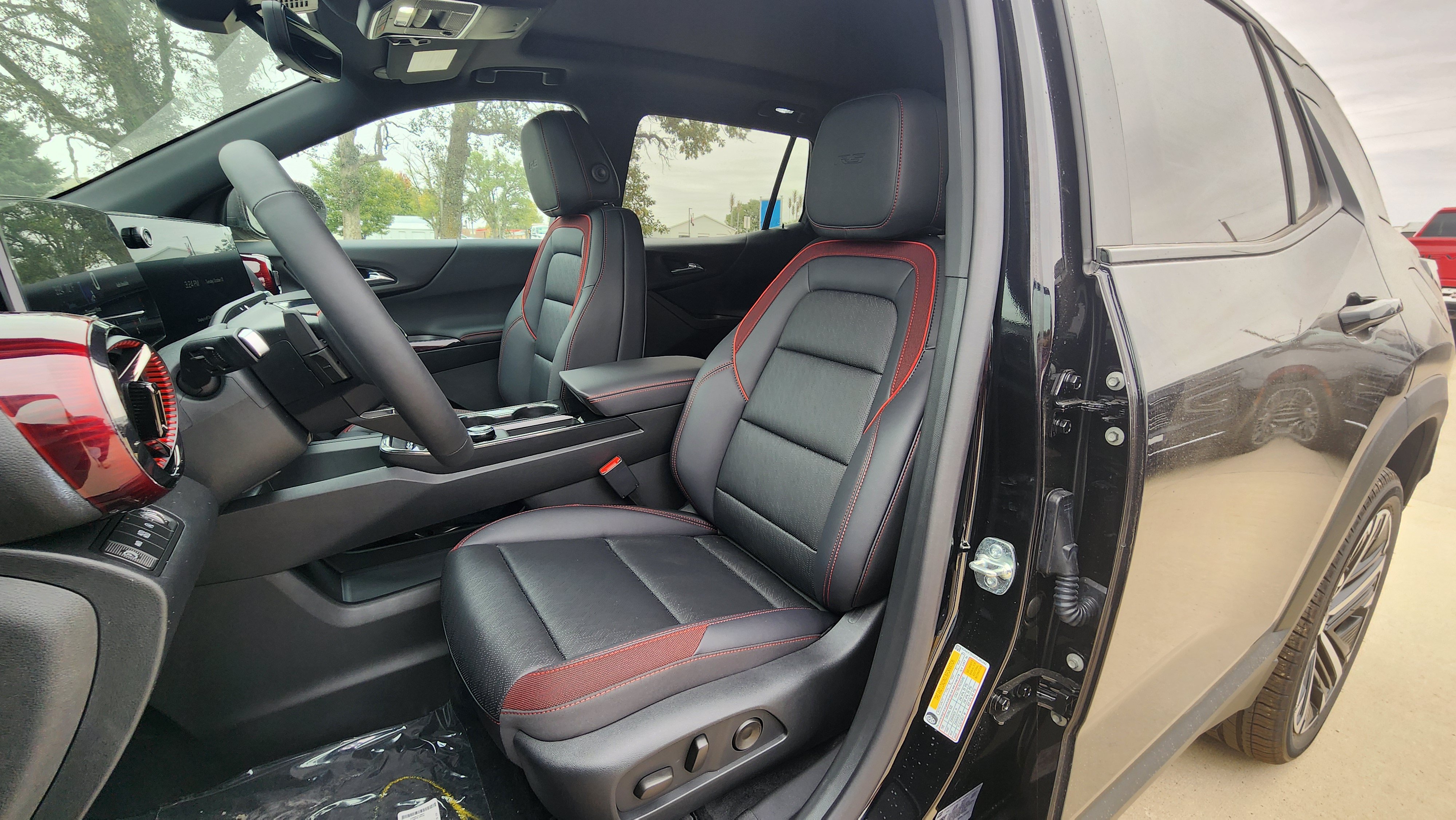 New 2027 Chevrolet Equinox RS w/ Safety and Technology Package AWD/4WD image 9