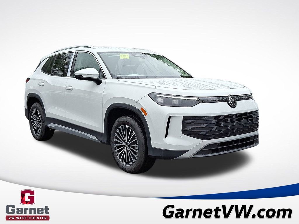 New 2025 Volkswagen Tiguan S image 1