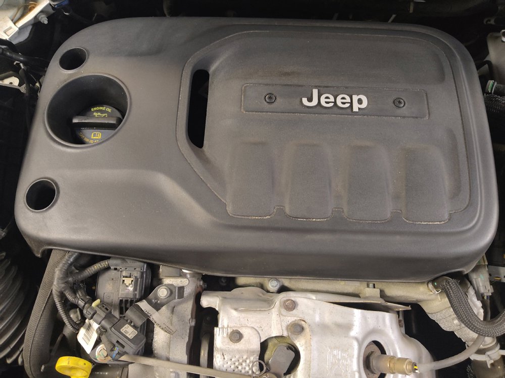 Used 2019 Jeep Cherokee Limited AWD/4WD image 30