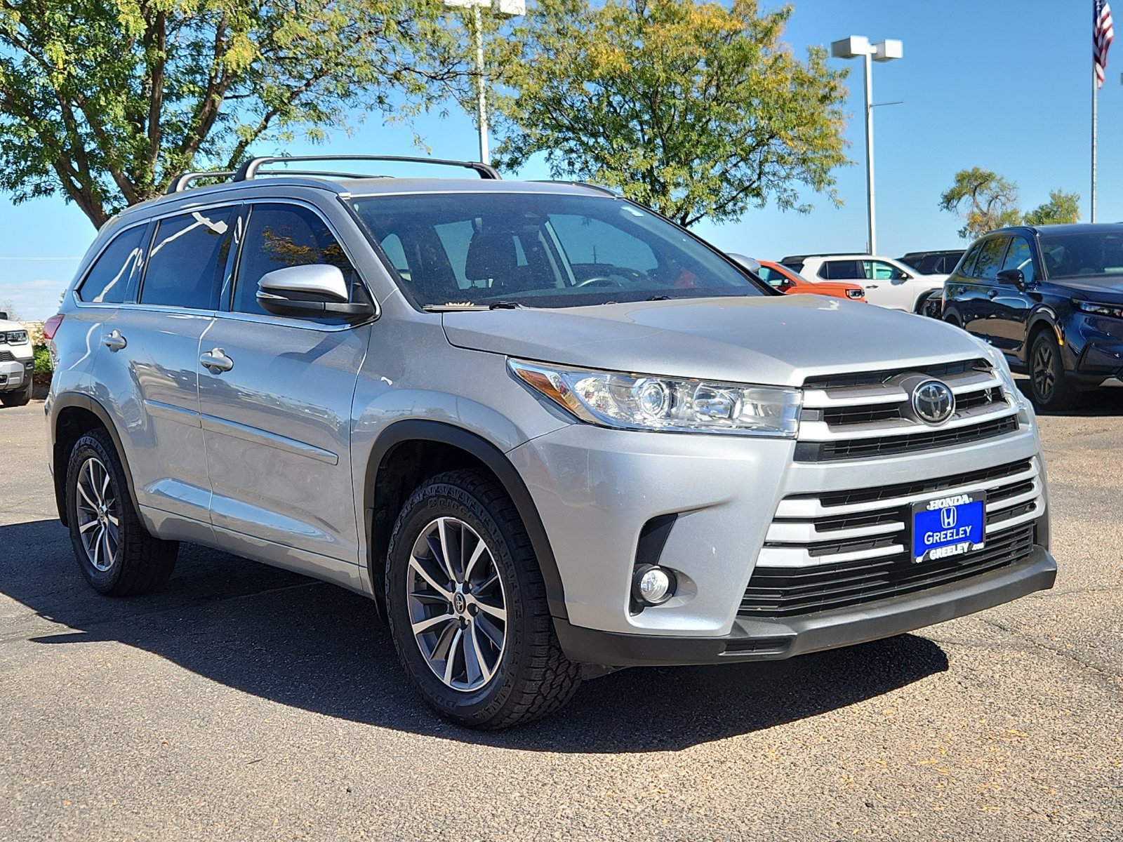 Used 2018 Toyota Highlander XLE AWD/4WD image 7
