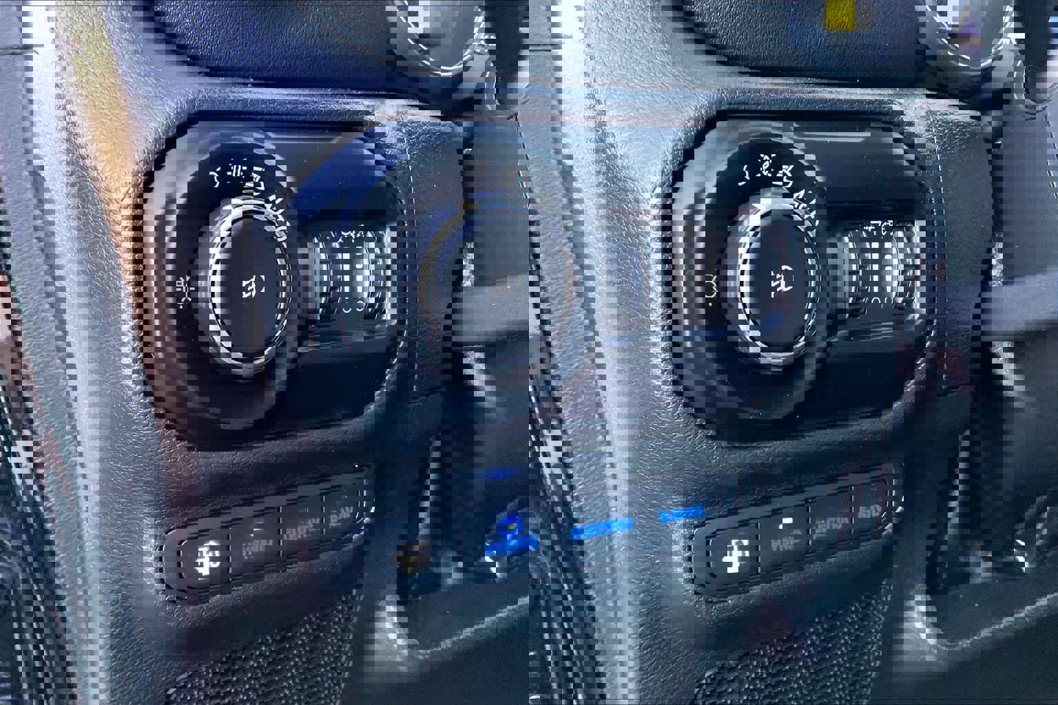 Used 2022 Jeep Wrangler Unlimited Sahara w/ Cold Weather Group image 67