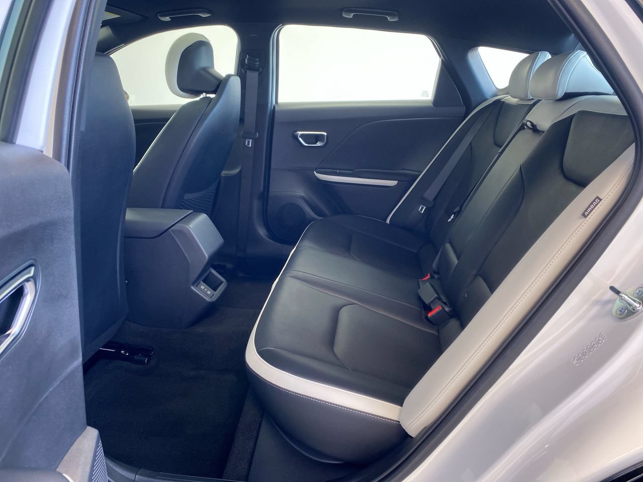 Certified 2026 Kia K4 GT-Line w/ GT-Line Sunroof Package FWD image 33