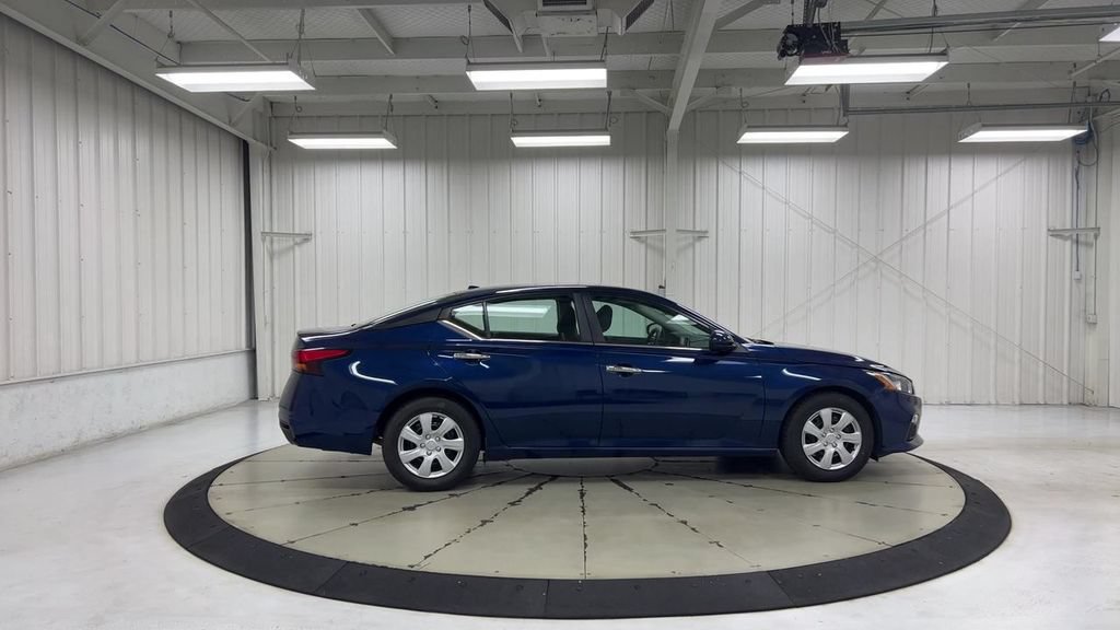 Used 2020 Nissan Altima 2.5 S FWD image 9