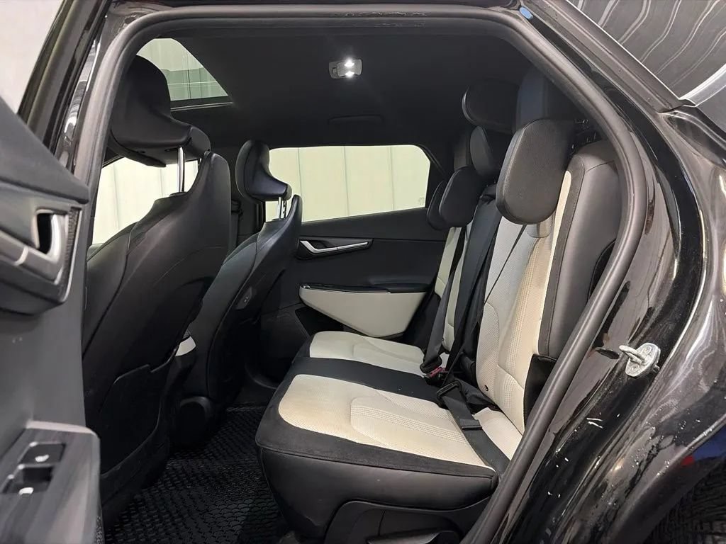 Used 2022 Kia EV6 GT-Line w/ GT-Line White Seat Package AWD/4WD image 14