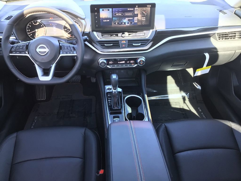 New 2025 Nissan Altima 2.5 SR w/ SR Premium Package image 17