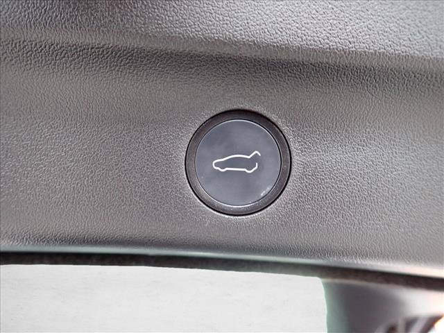 Used 2021 Tesla Model Y Long Range AWD/4WD image 9