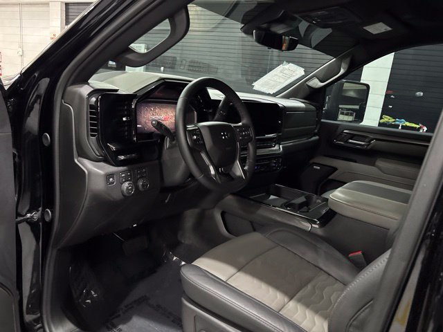 Used 2026 Chevrolet Silverado 2500 ZR2 AWD/4WD image 11