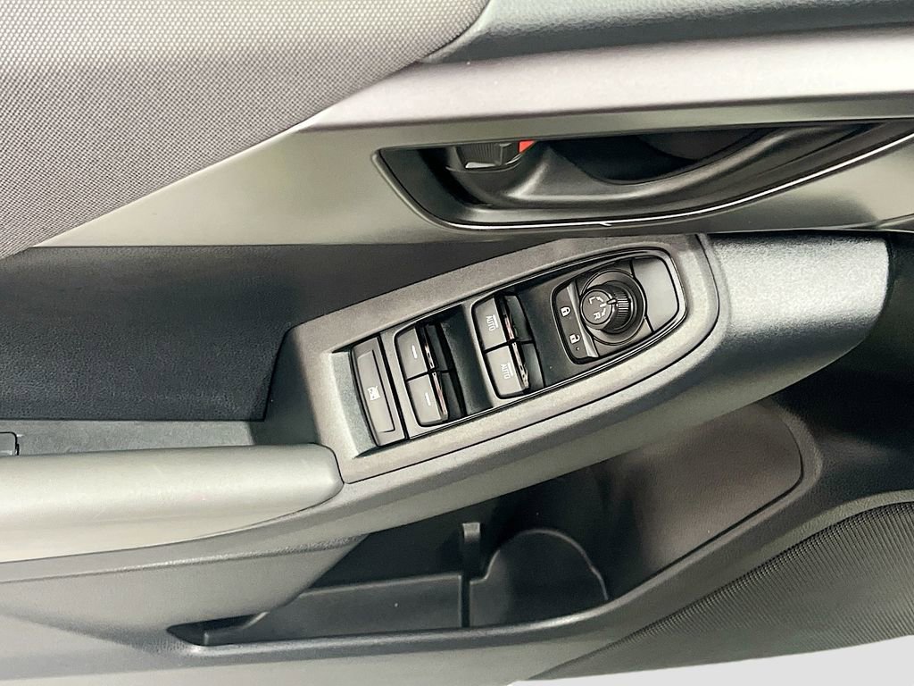 Used 2025 Subaru Impreza 2.0i image 17