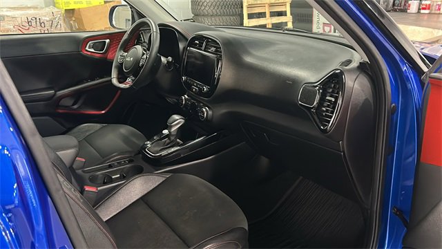 Used 2023 Kia Soul GT-Line w/ GT-Line Technology Package image 13