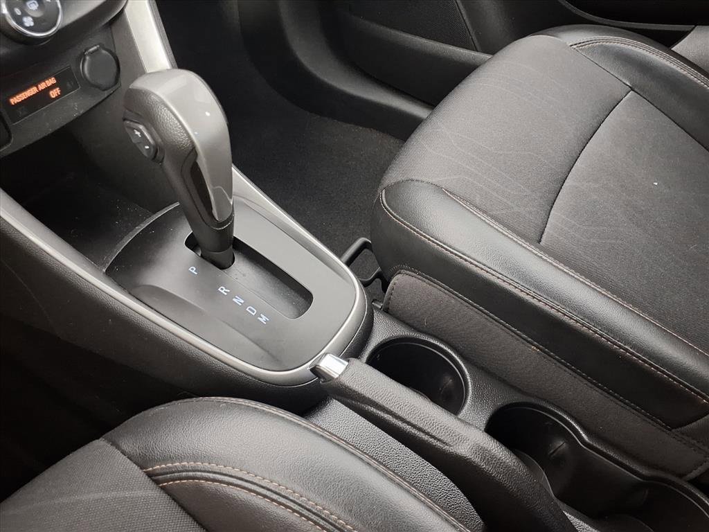Used 2020 Chevrolet Trax LT w/ LT Convenience Package image 13