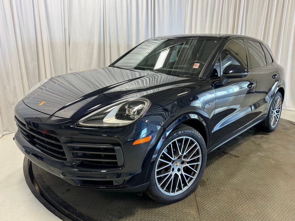 Certified 2023 Porsche Cayenne Platinum Edition