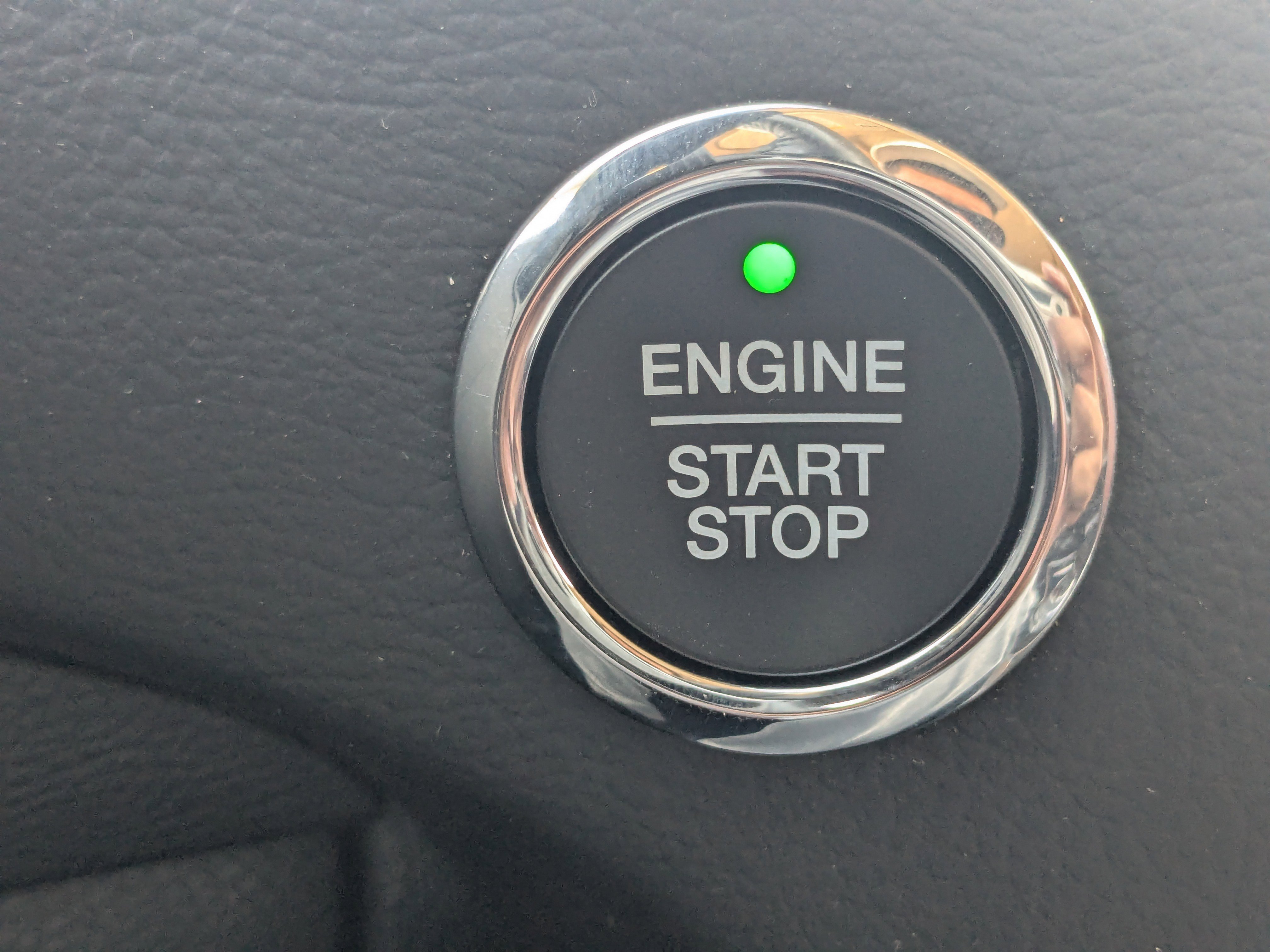 Used 2019 Ford Edge Titanium w/ Equipment Group 301A image 37