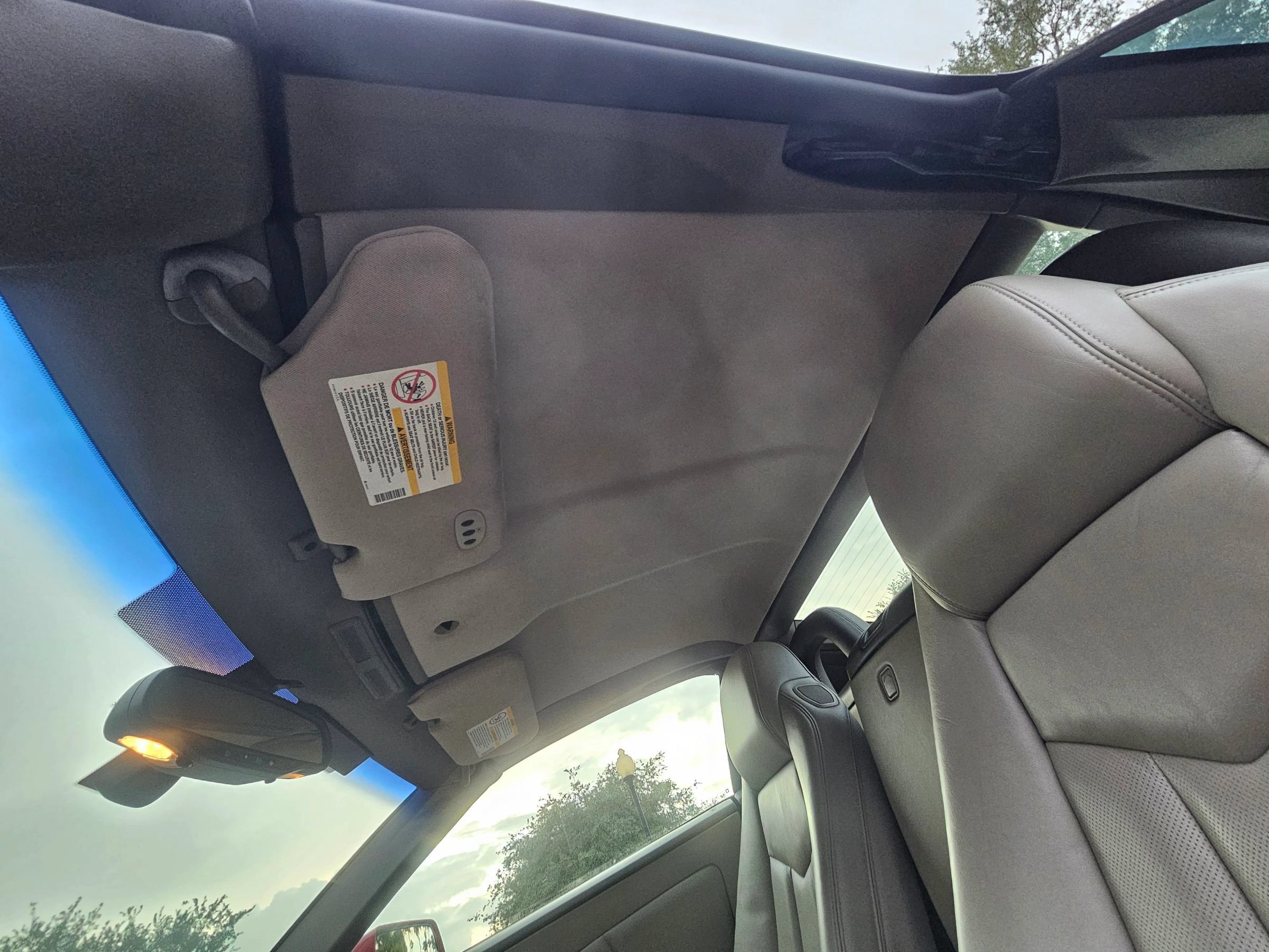 Used 2004 Cadillac XLR RWD image 30
