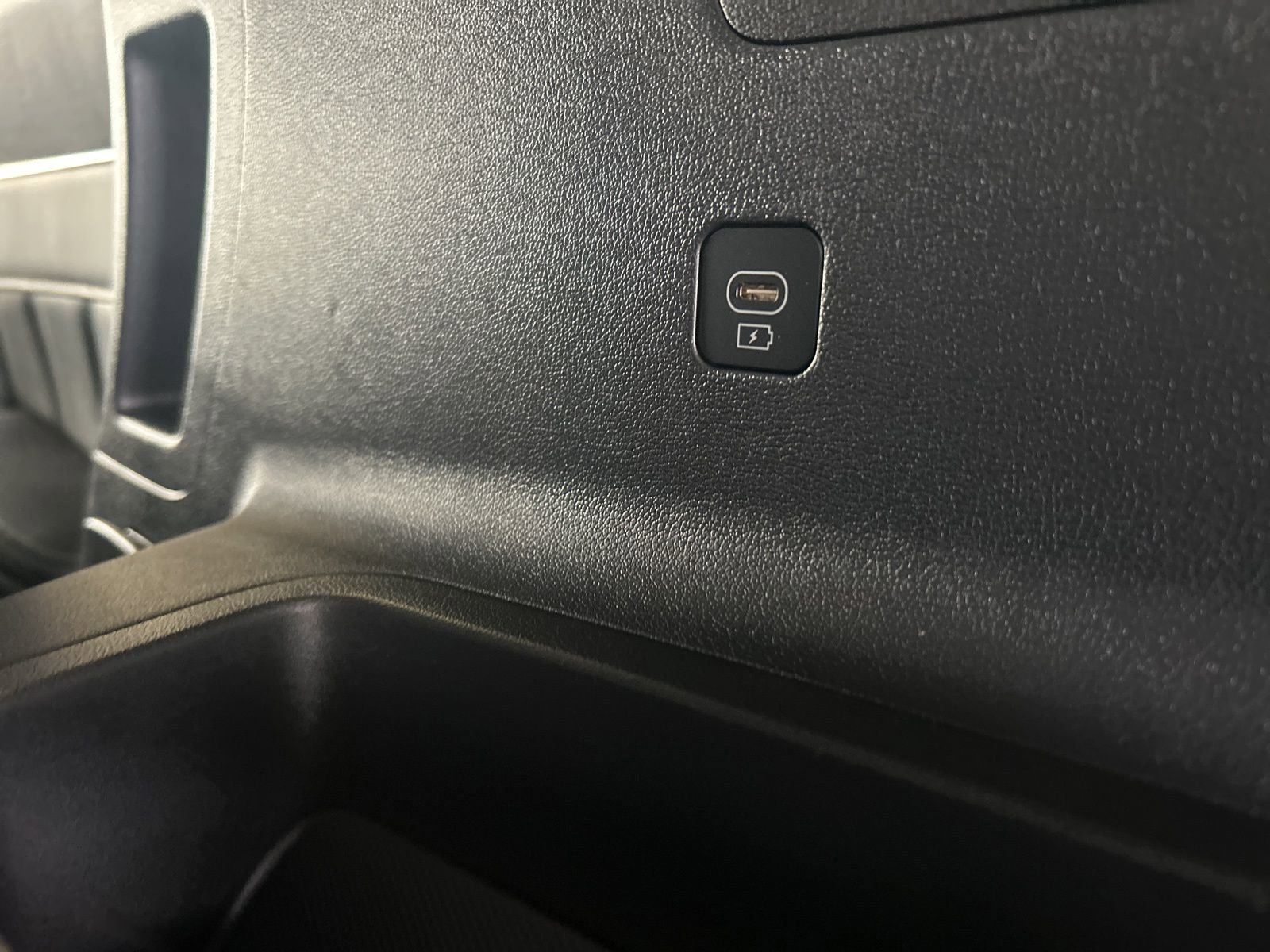 New 2026 Kia Sorento SX image 14