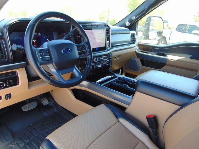 Used 2024 Ford F350 Lariat w/ Lariat Ultimate Package AWD/4WD image 11
