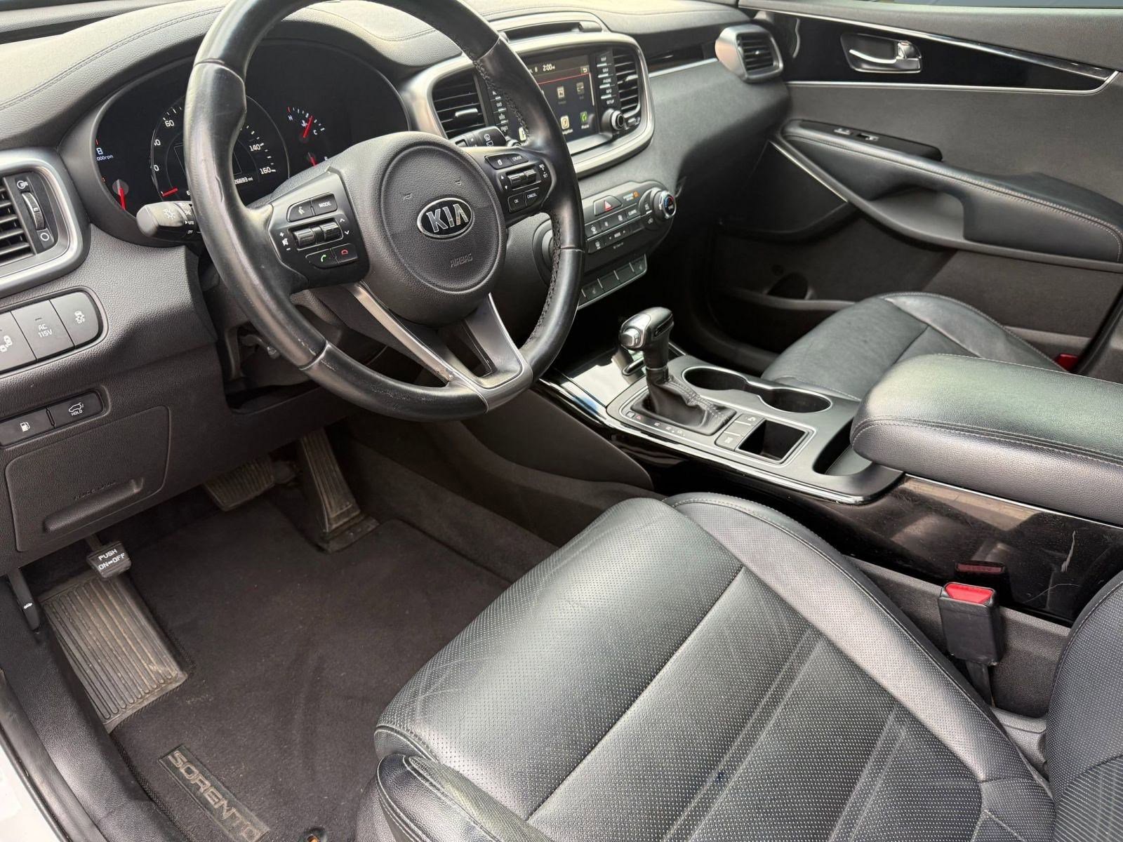 Used 2016 Kia Sorento SX image 4