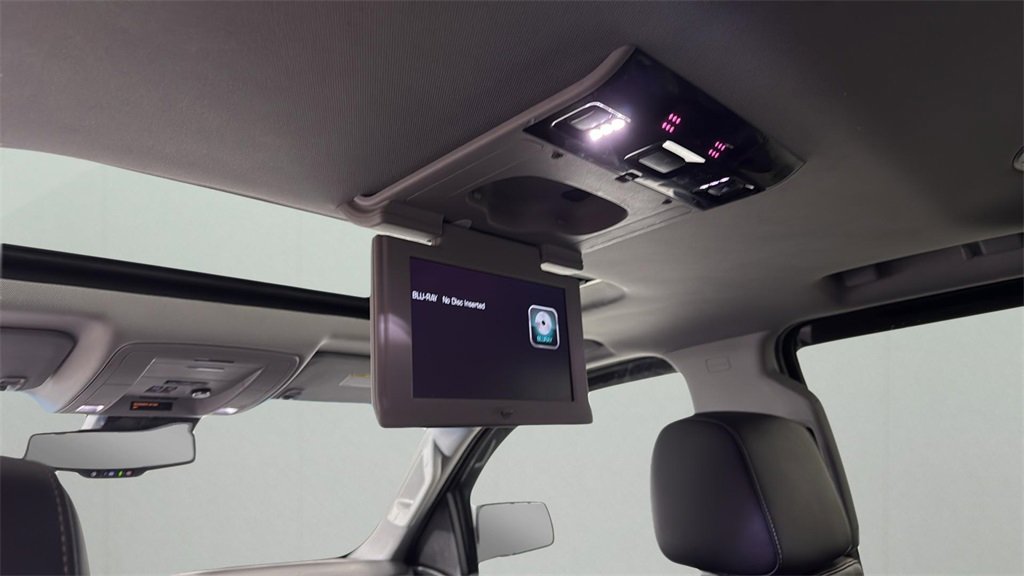 Used 2019 Chevrolet Tahoe LT w/ LT Signature Package image 30