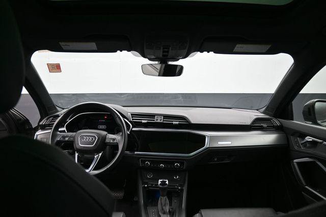 Used 2023 Audi Q3 2.0T Premium Plus w/ Premium Plus Package AWD/4WD image 30
