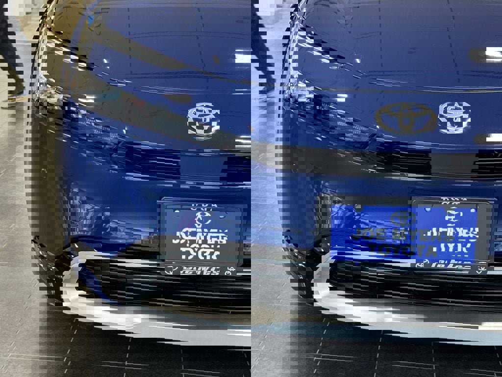 New 2026 Toyota Prius Plug-In Hybrid FWD image 12