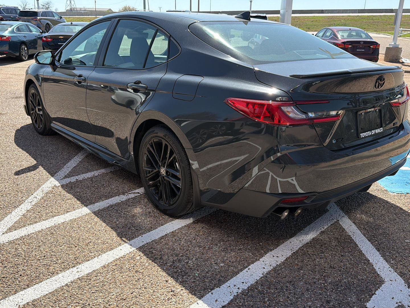 Used 2026 Toyota Camry SE FWD image 5
