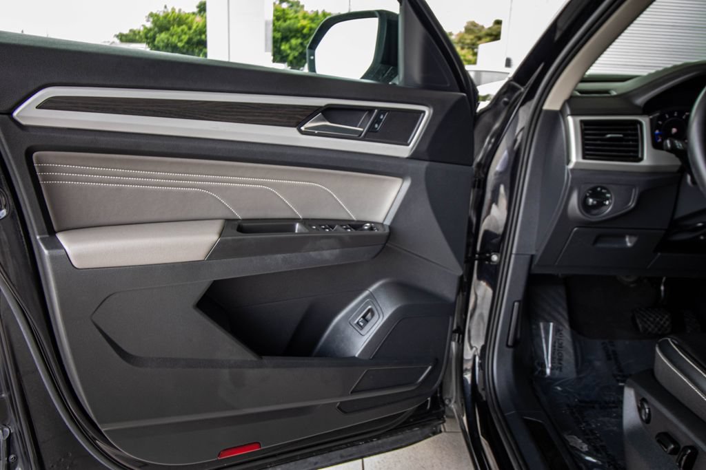 Certified 2023 Volkswagen Atlas SE FWD image 21