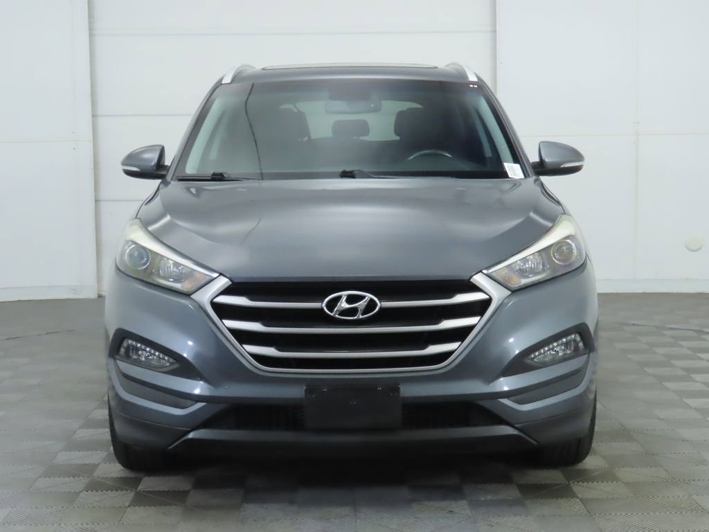 Used 2017 Hyundai Tucson SE Plus image 2