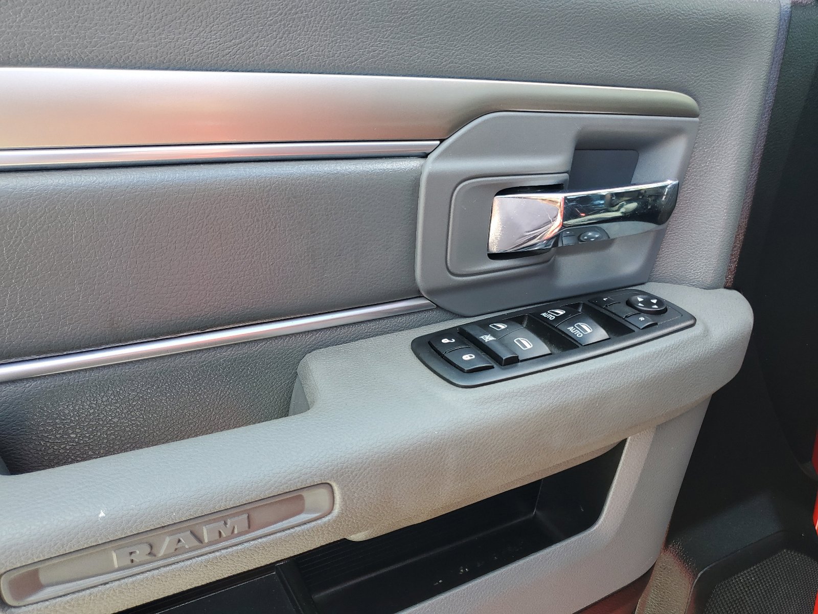 Used 2019 RAM 1500 Warlock RWD image 17