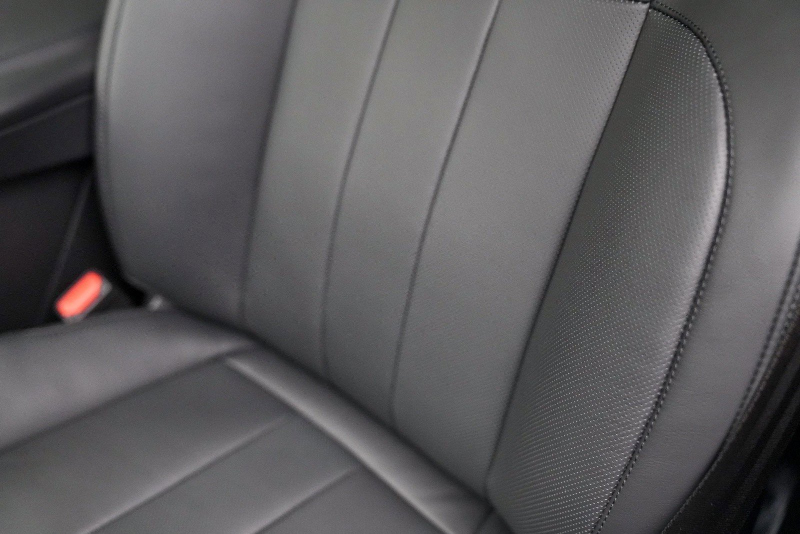 Used 2025 Land Rover Range Rover Sport Dynamic SE image 33