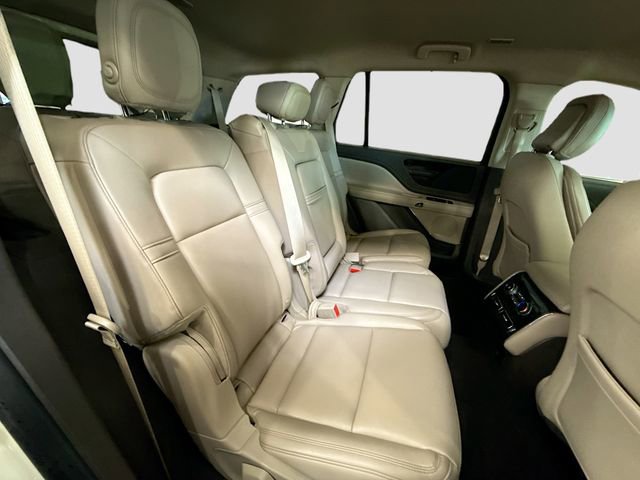Used 2020 Lincoln Aviator AWD image 28