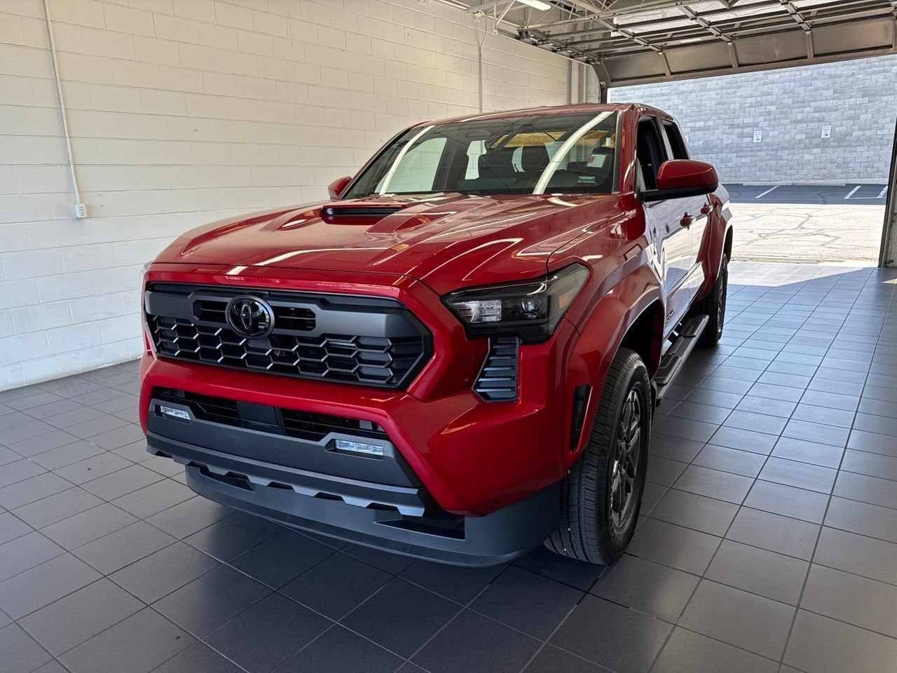 Certified 2026 Toyota Tacoma TRD Sport AWD/4WD image 3