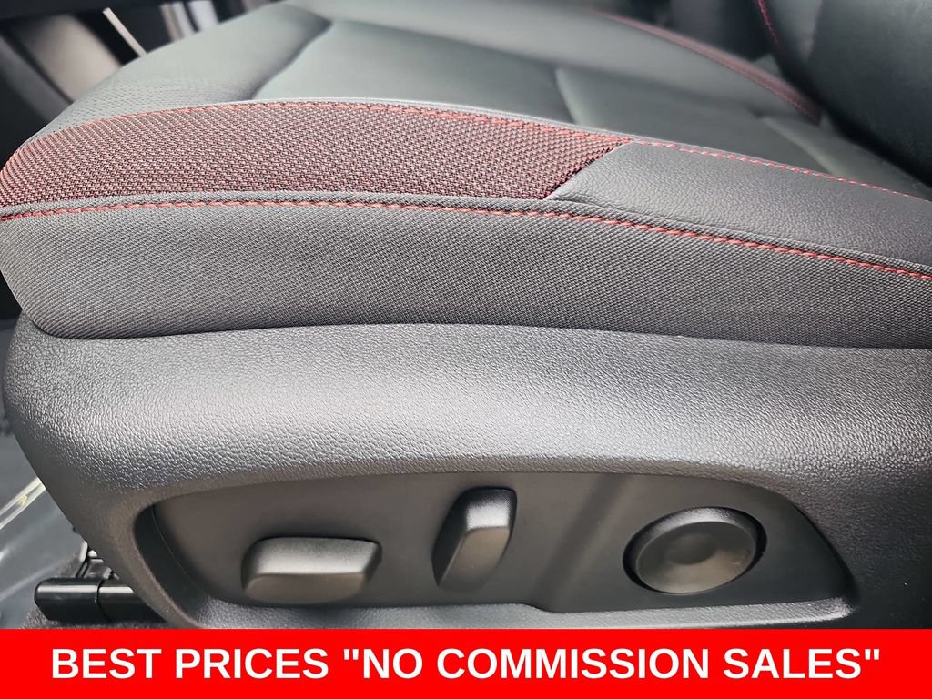 New 2027 Chevrolet Equinox RS w/ Safety and Technology Package FWD image 30