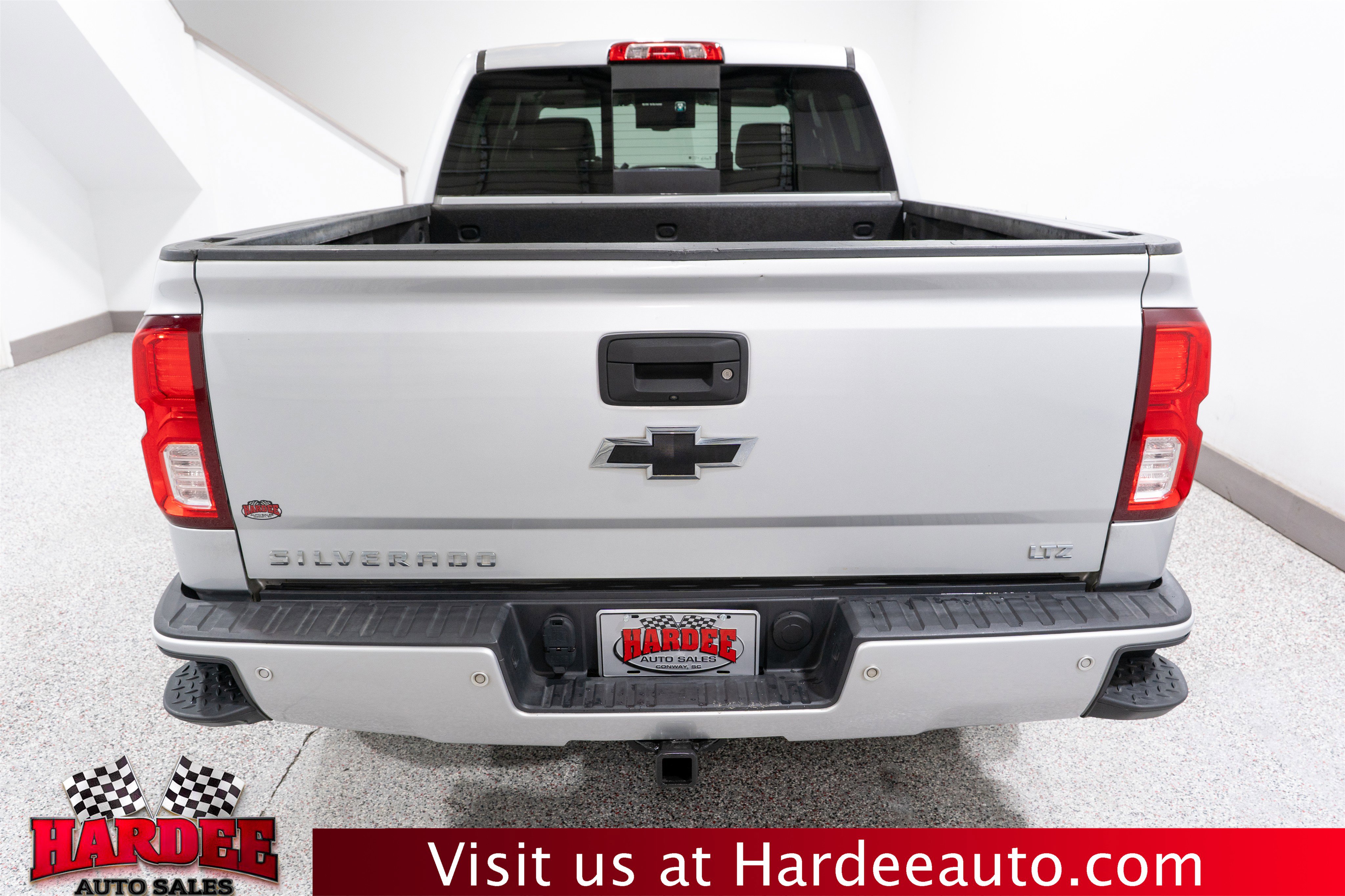 Used 2017 Chevrolet Silverado 1500 LTZ Z71 image 4